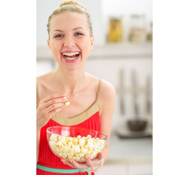 https://www.discountcoffee.com/media/catalog/product/cache/dd917f5fa5c6ef77f6921b5e47bbbf2b/b/u/butter-lovers-microwave-popcorn-gluten-free-snacks.jpg